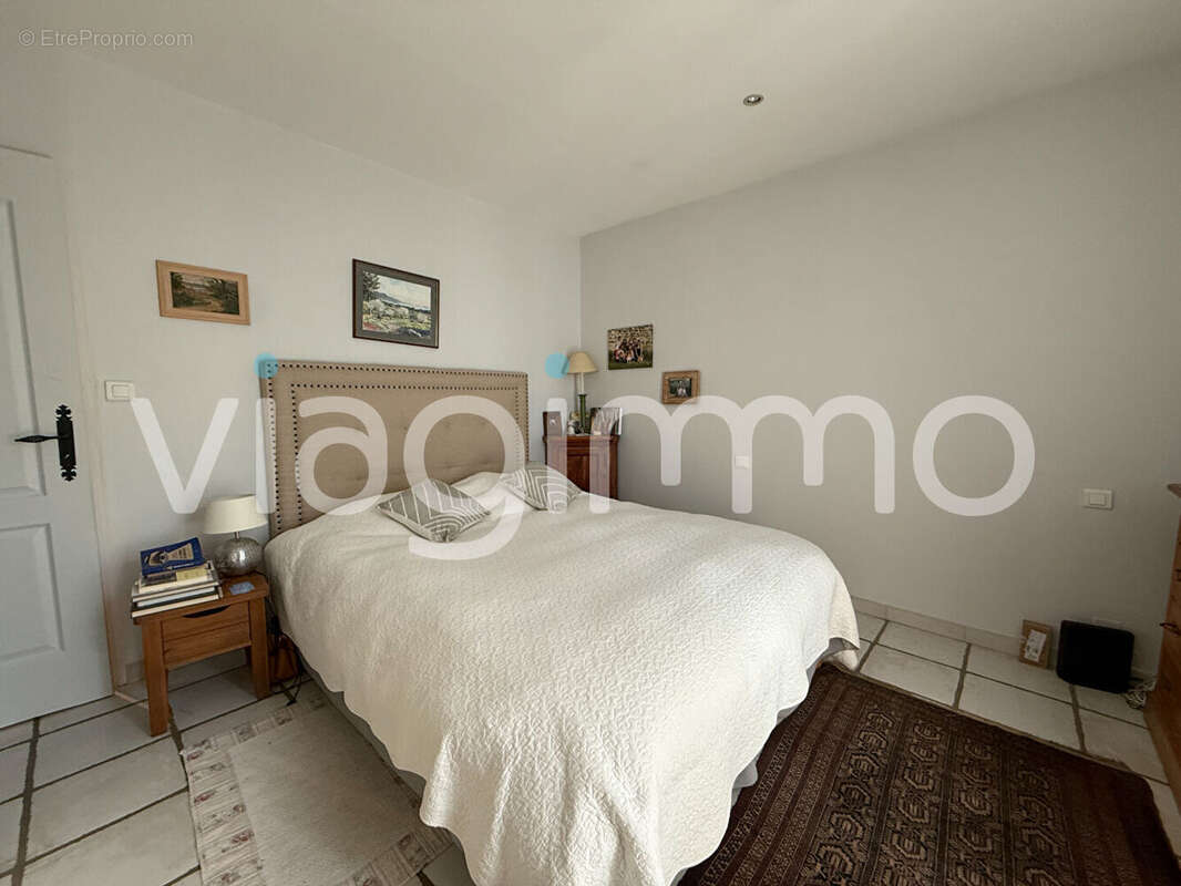 Maison Six Fours Les Plages 85 m2 - photo 8