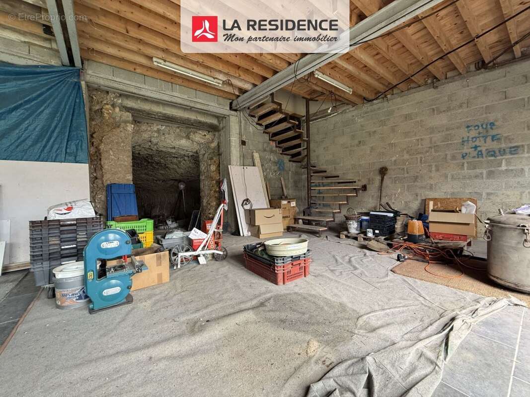 Maison 300 m² à Bennecourt  - photo 3