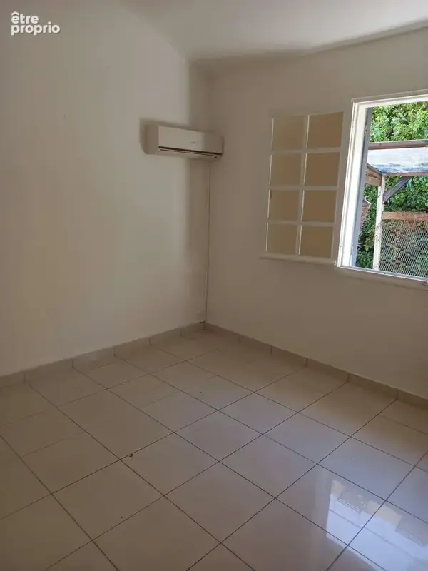 Villa en vente avec 4 pièces à Sainte-Clotilde pour 365000.00 € - photo 7