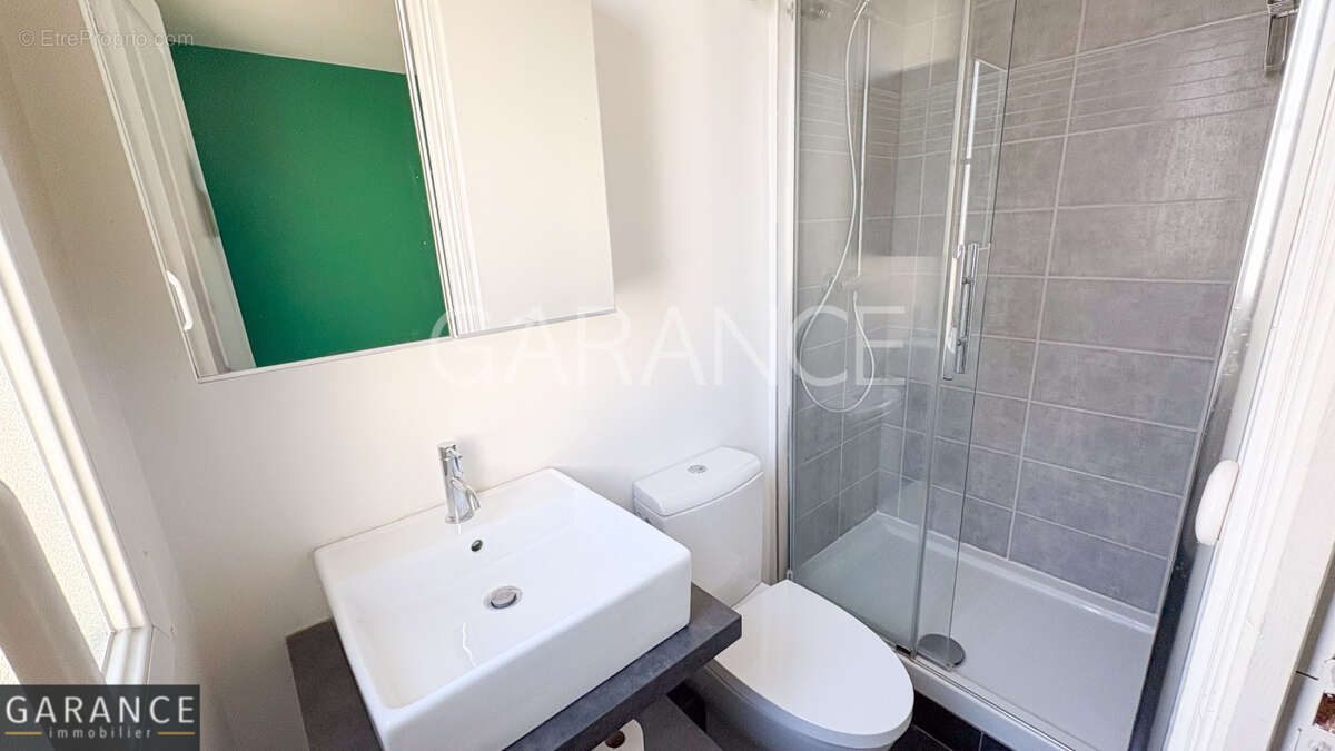 Appartement 60 m² à Paris-11e  - photo 8