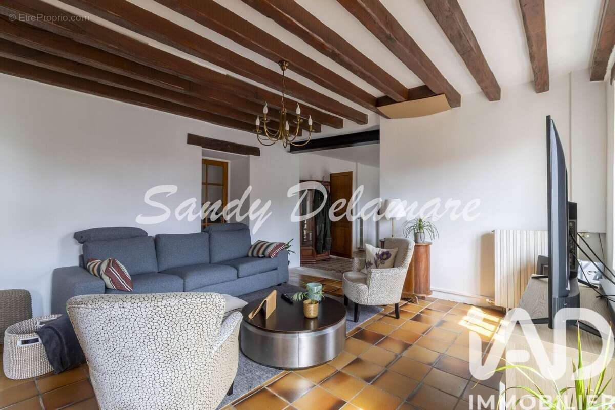 Maison 114 m² à Saint-Just  - photo 5