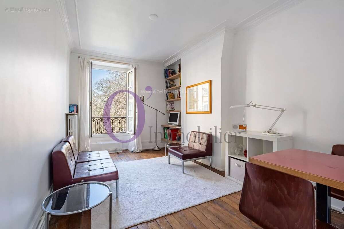 Appartement à PARIS-11E