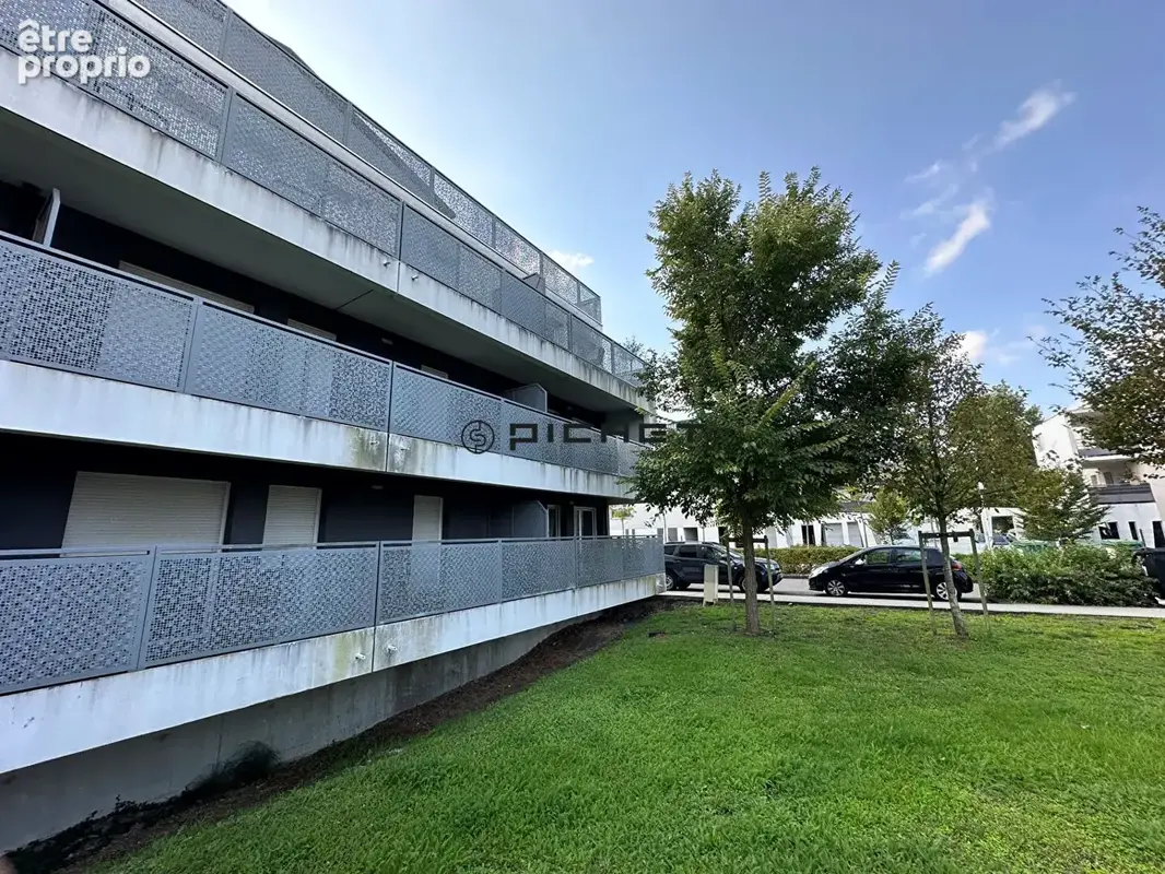 Villenave d'Ornon T2 au rdc avec terrasse et place de parking - photo 2