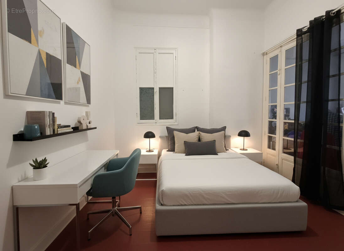 Appartement à MARSEILLE-4E