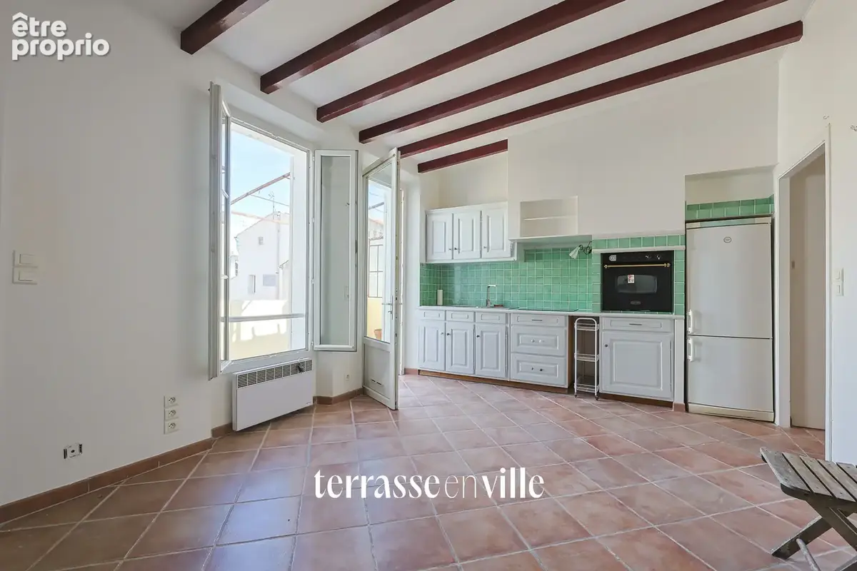 La ciotat - grand t3 style loft - 68m2 - terrasse 14m2 - proche port et plages - dernier etage - 349 000€ - photo 6