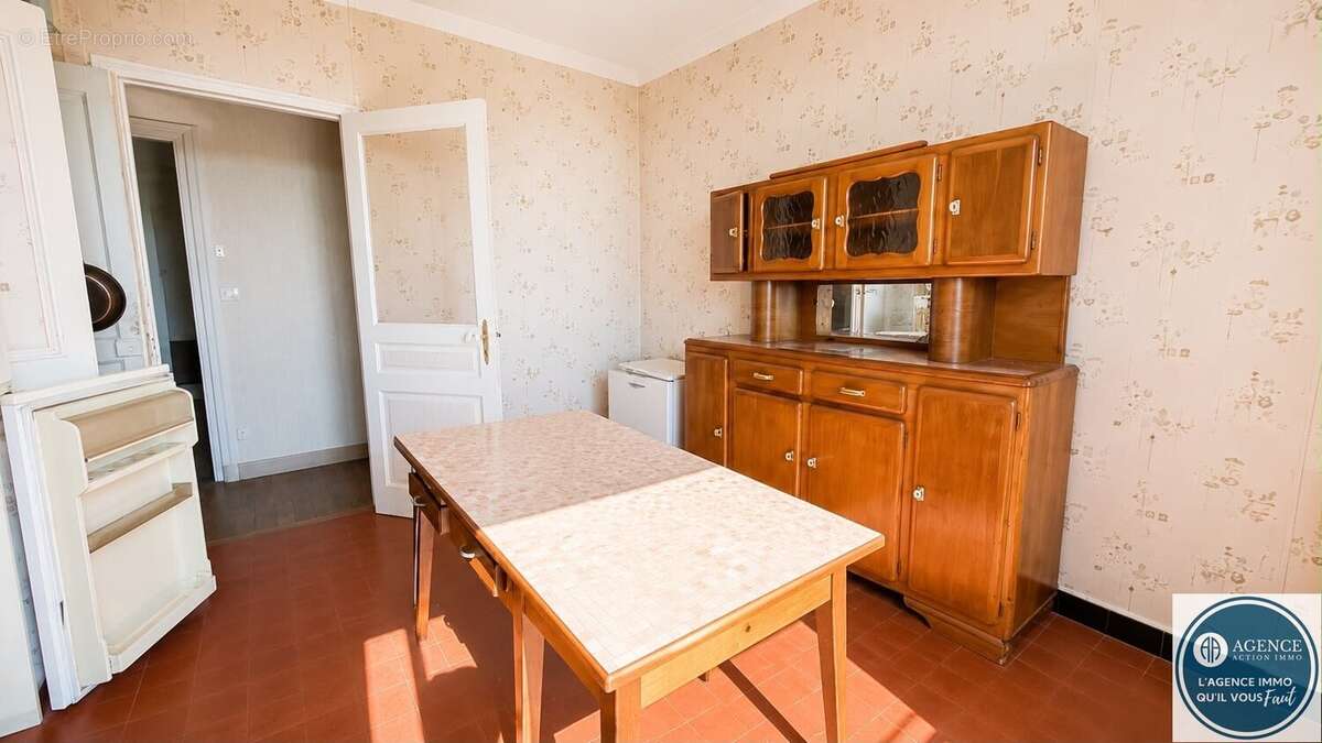 À vendre  Appartement avec fort potentiel à Peyraud - photo 3