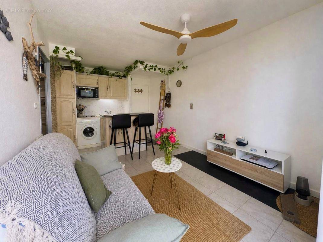 Appartement à BORMES-LES-MIMOSAS