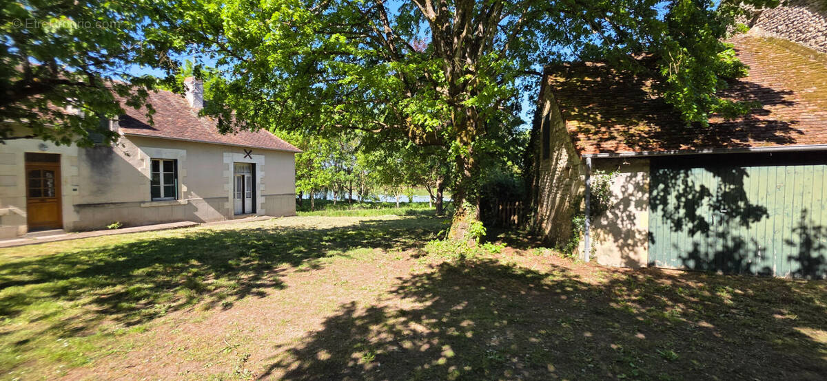 Maison à NEONS-SUR-CREUSE
