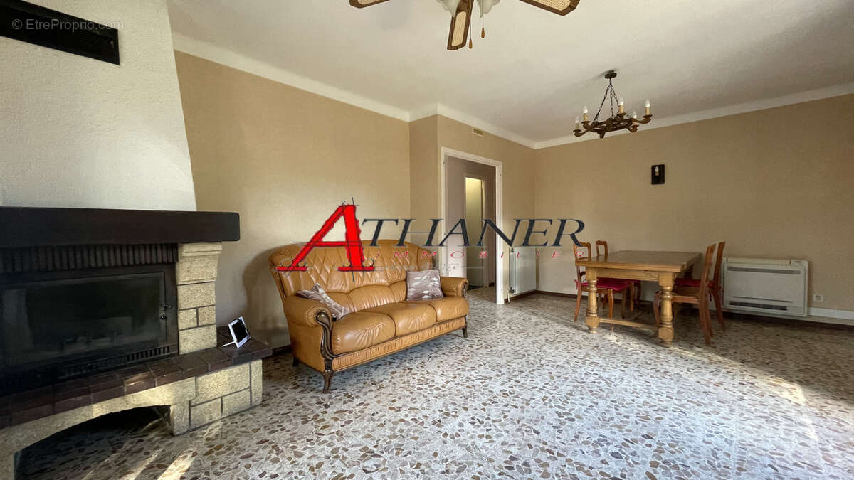 Villelongue Dels Monts - Villa 4 Faces 102 m2 carrez (160m2 utile) sur 3106m2 - photo 8