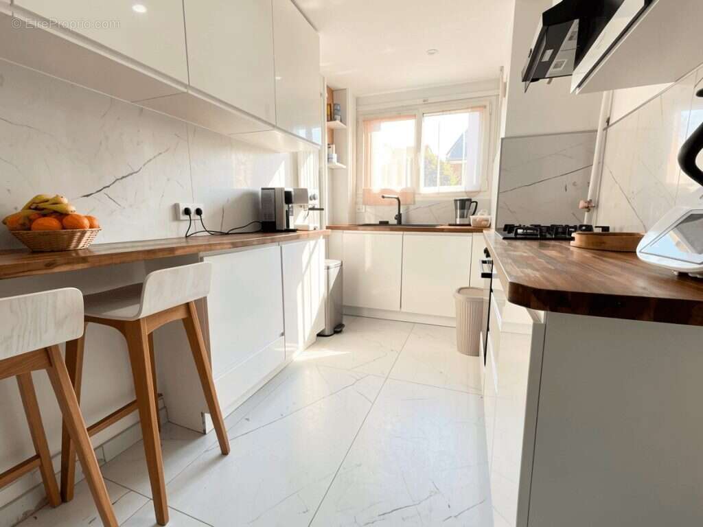 Appartement à FONTENAY-SOUS-BOIS