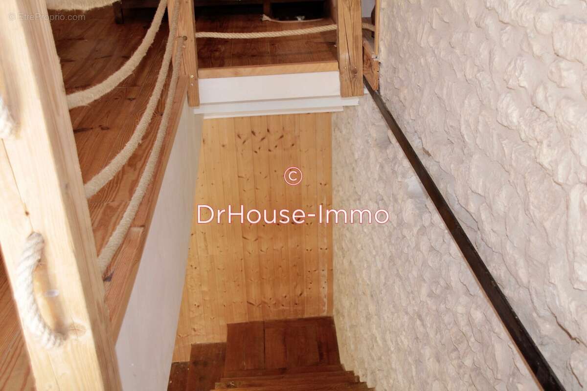 Maison à TREILLES-EN-GATINAIS