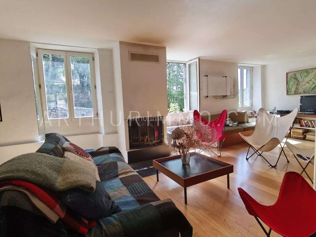 Vente Maison Saint-julien-molin-molette(42220) 450 000ï¿œ - photo 4