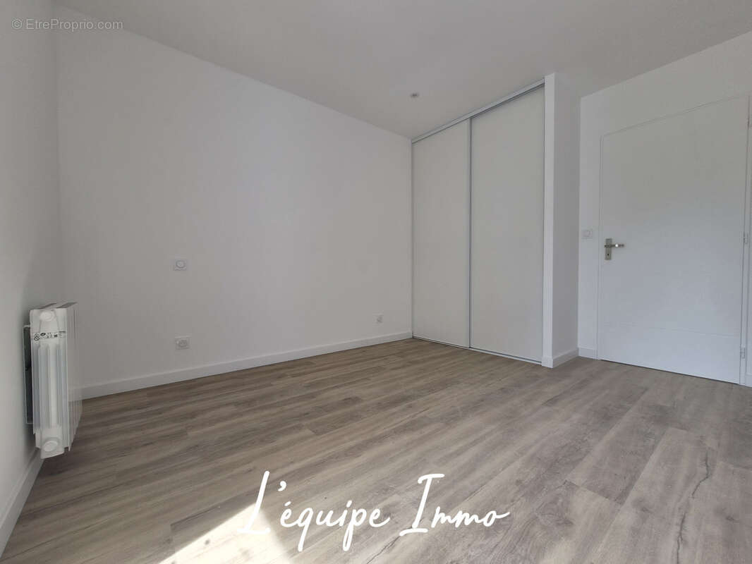 Maison à MAUVEZIN