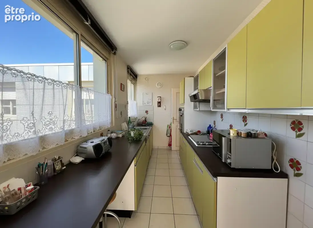 LA ROCHE SUR YON - Appartement 3 pièces 75m2 avec terrasses   Dernier étage - photo 2