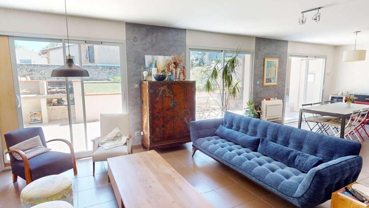 Maison T5 avec jardin en coeur de village - photo 5