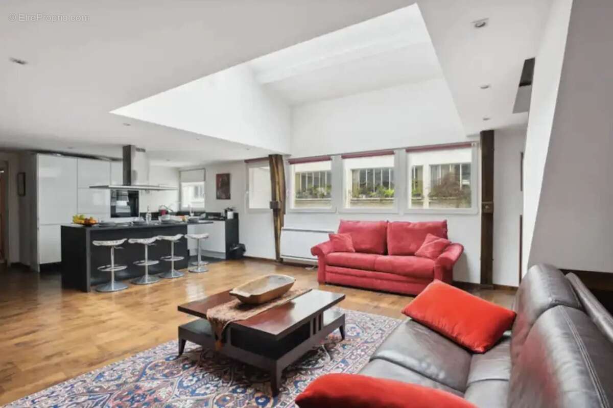 Appartement à PARIS-11E