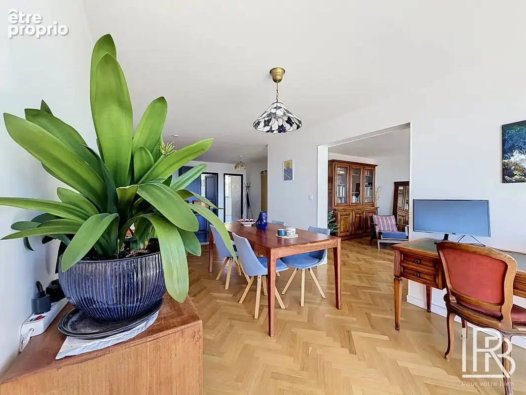 À vendre - 3 pièces 92 m² avec terrasse et vue mer panoramique - Marseille 7ᵉ - photo 7