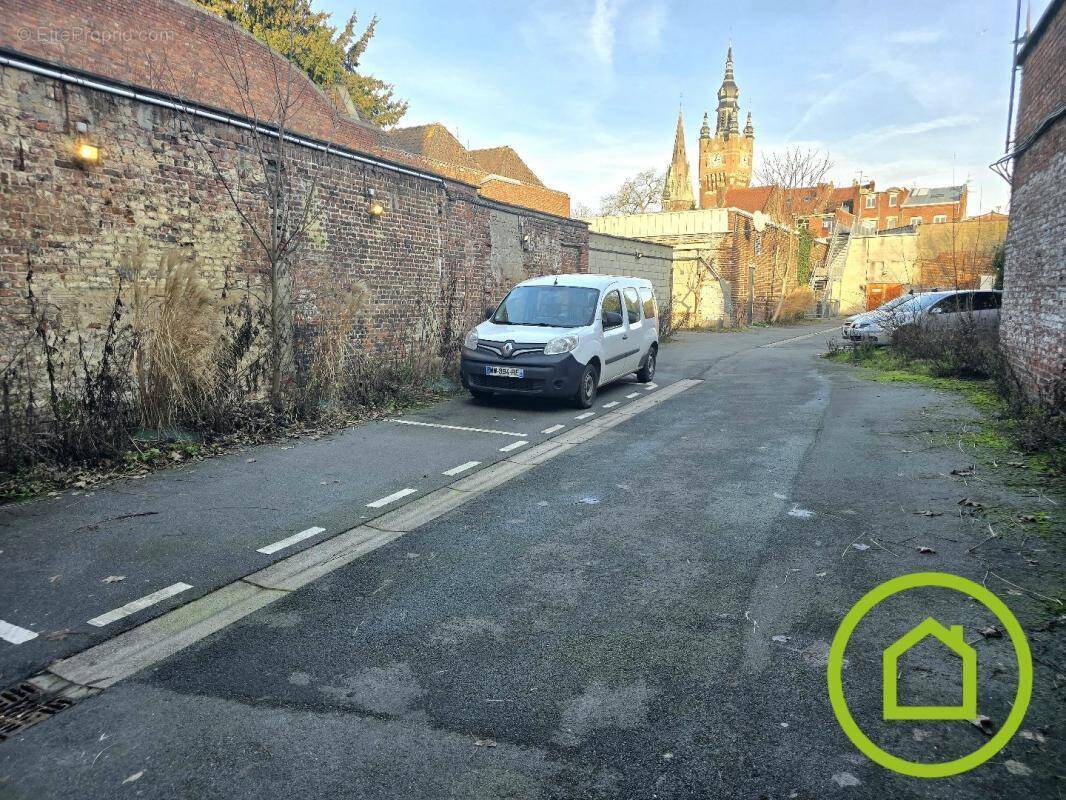 Parking à ARMENTIERES
