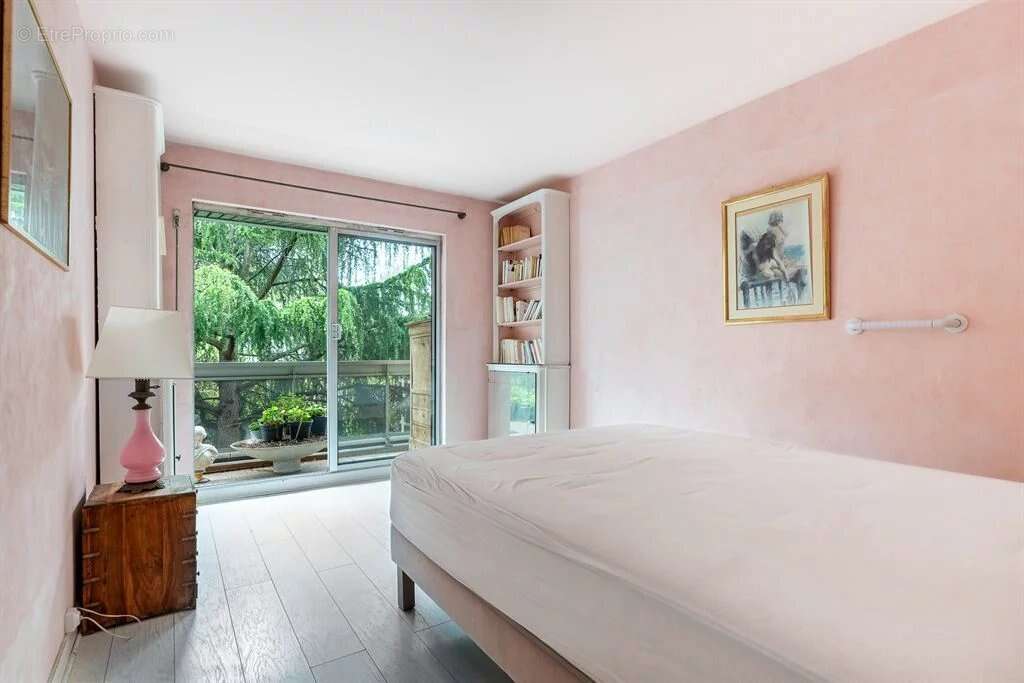 Appartement à PARIS-6E
