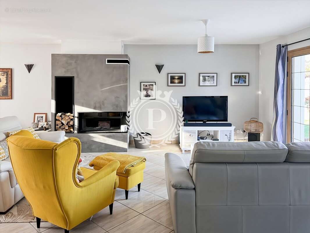 Maison à GARANCIERES