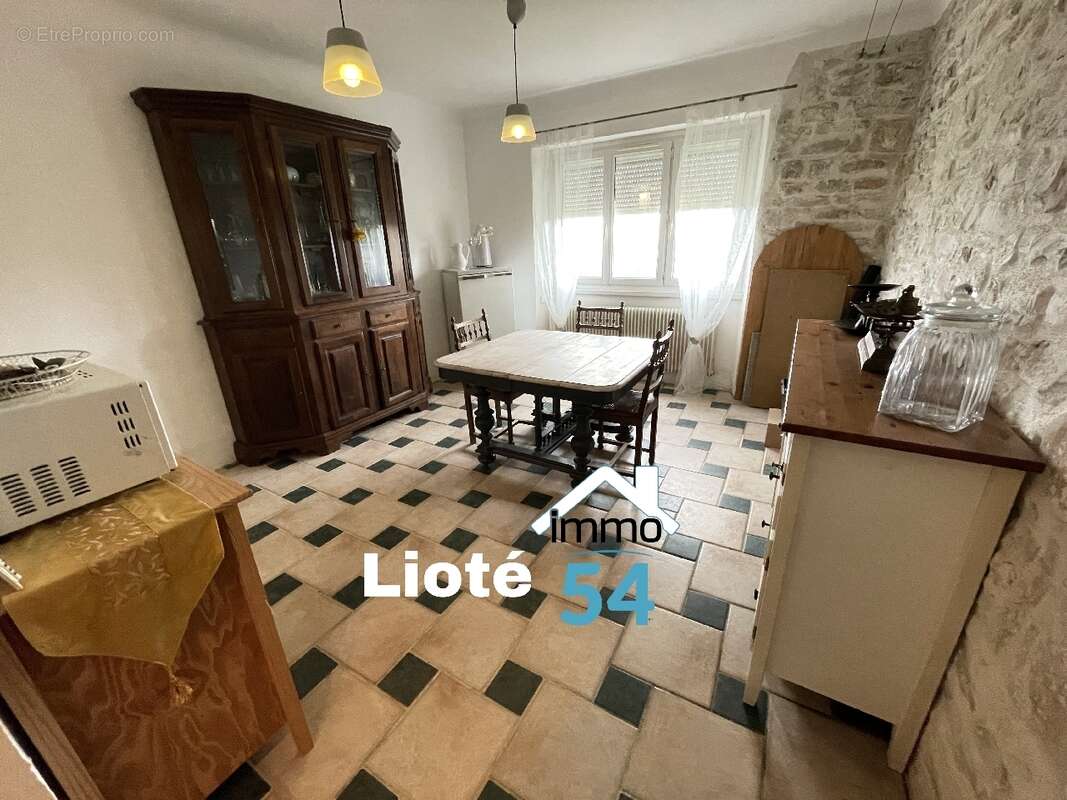 Maison à VINCEY