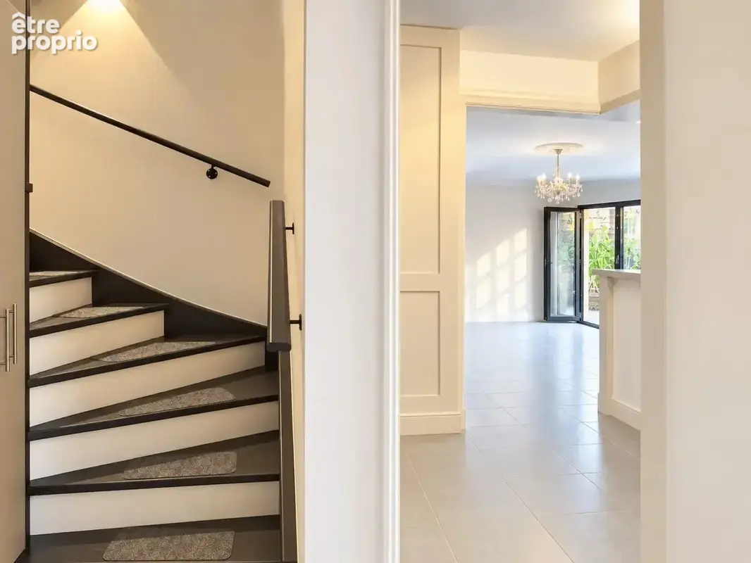 Exclusivité - Superbe duplex de 104 m² avec grande terrasse, garage et cave - photo 11