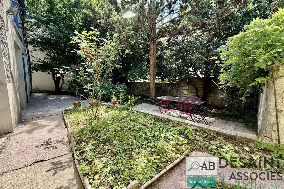 Maison à vendre à 5 min à pieds de la gare de Guerard - photo 9