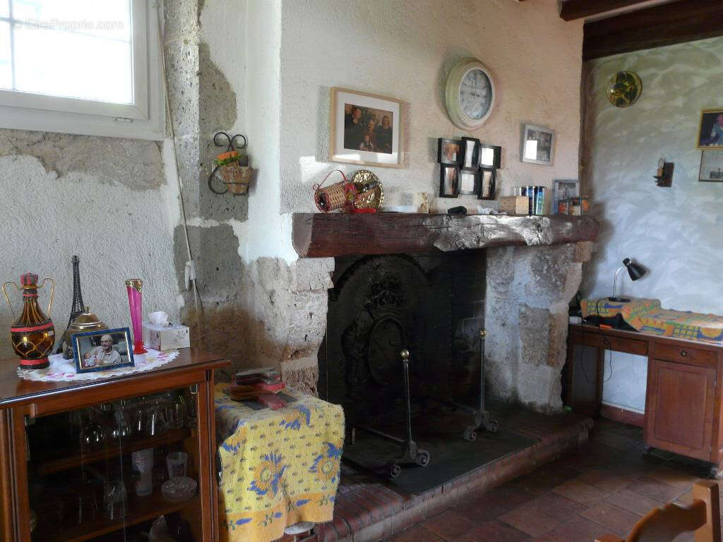 Domaine de caractere a renover sur 3 h - photo 3