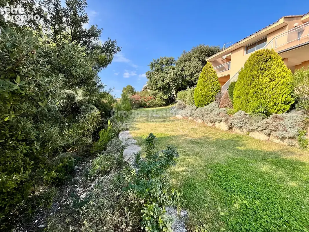 Maison avec vue, Villeneuve-Les-Avignon 7 pièce(s) 268.99 m2  sur terrain de1369 m2 avec piscine et double garage - photo 6