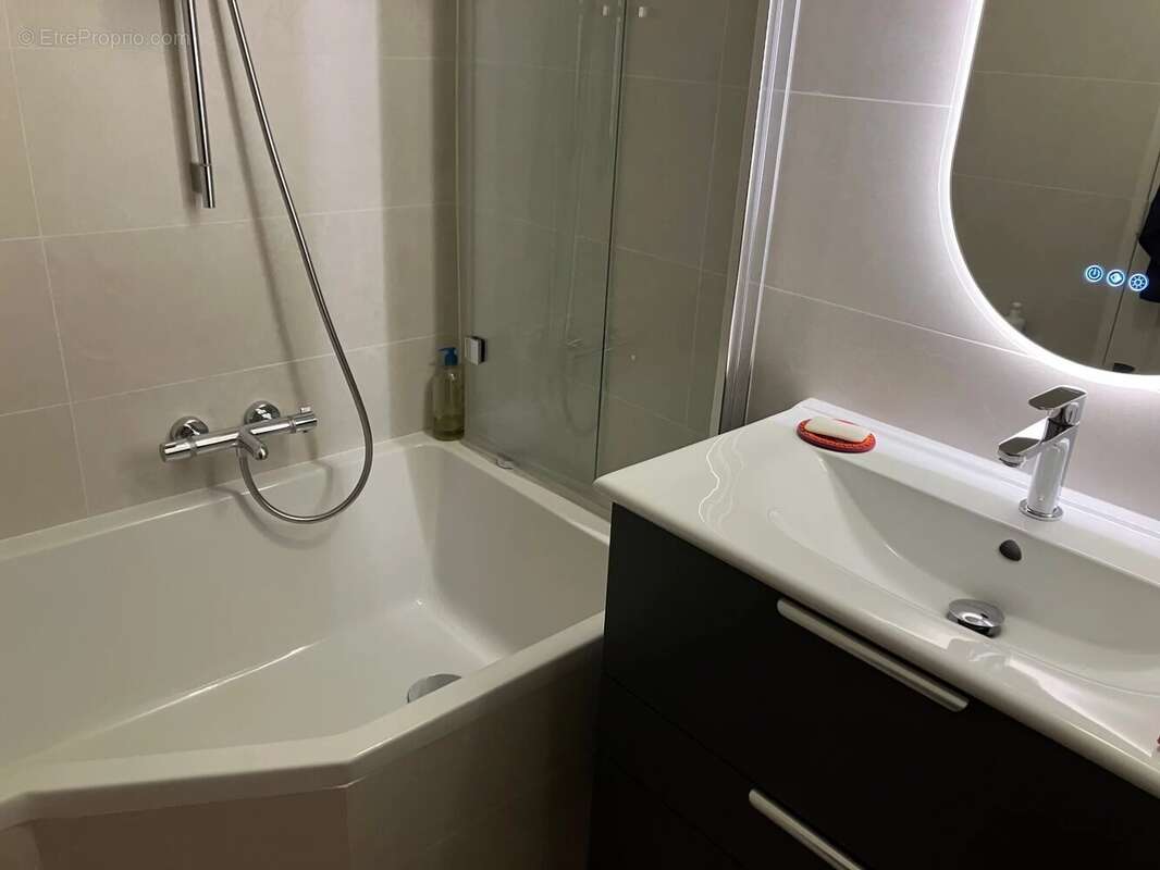 Appartement à SAINT-CYR-SUR-LOIRE