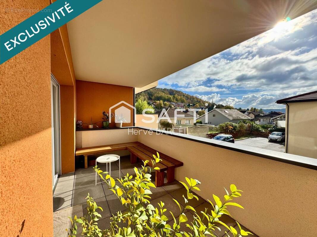 Photo 1 - Appartement à BOURGOIN-JALLIEU