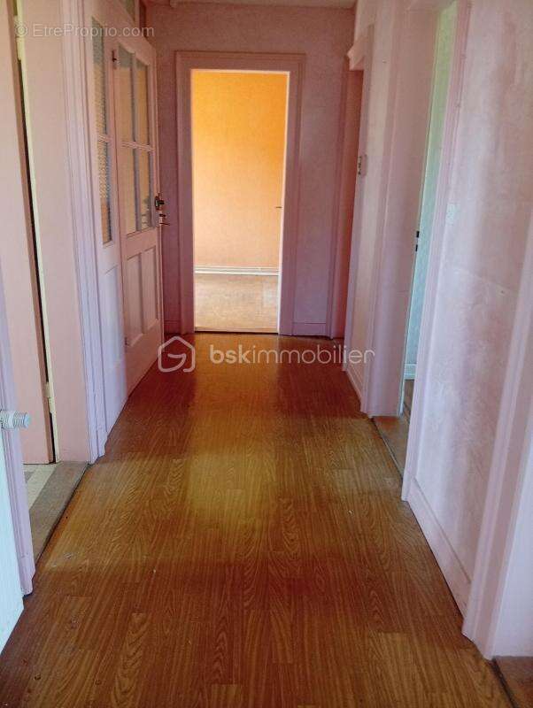 Immeuble avec garage Double potentiel habitation ou investissement - photo 21