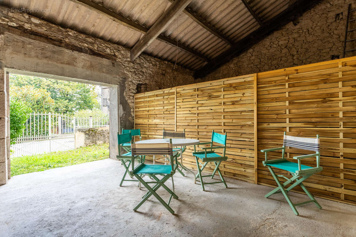 Maison de village avec jardin et garage - photo 24