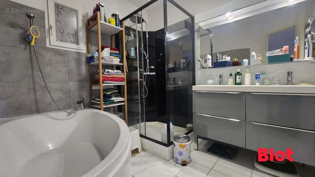 Maison 168 m² à Quevert  - photo 8