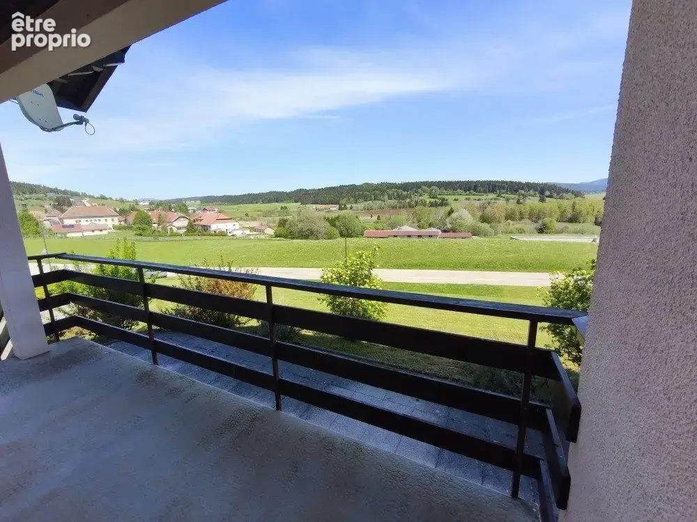 Maison 10 pièces 183 m² à vendre à Vaux-Et-Chantegrue (25160) - photo 5