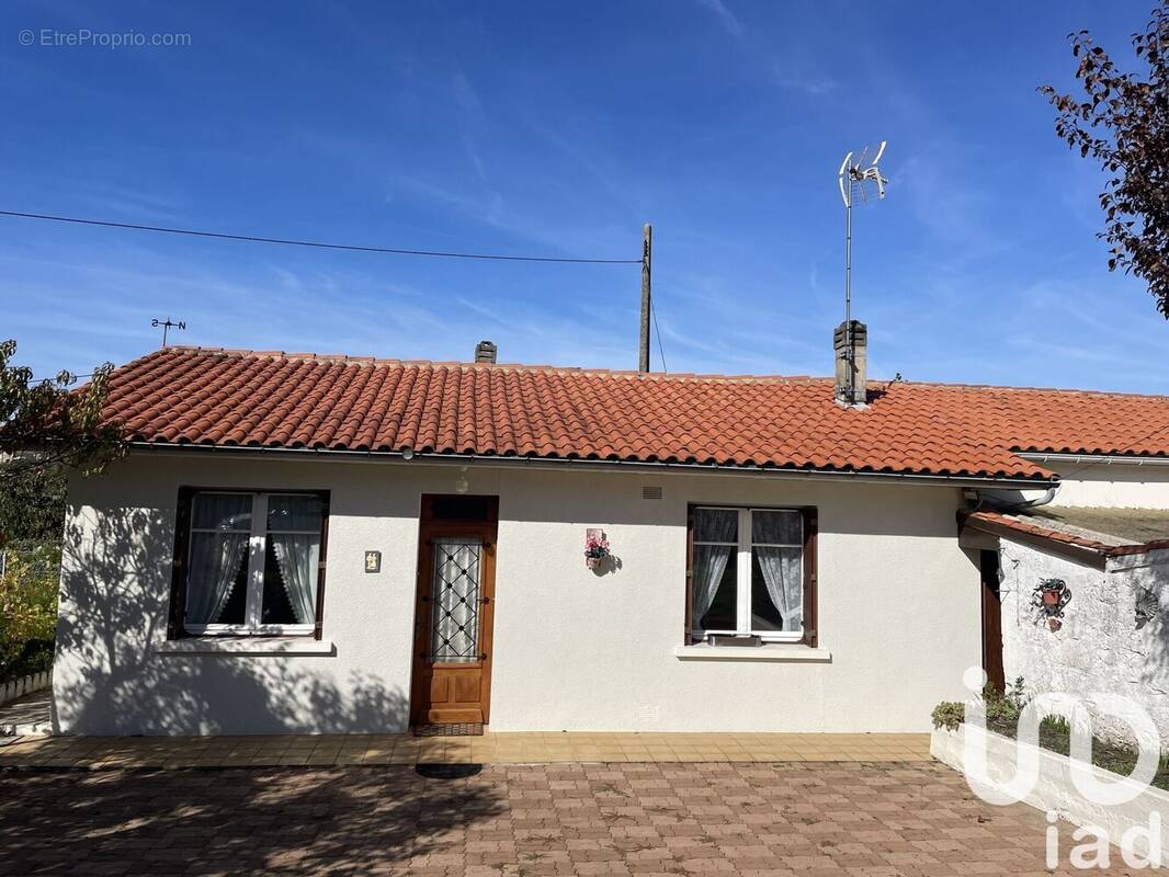 Photo 1 - Maison à ANGOULEME