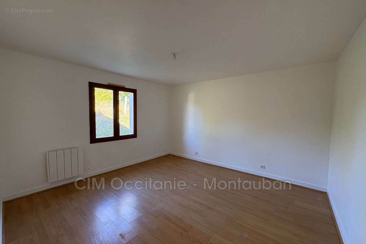 Maison à COLAYRAC-SAINT-CIRQ