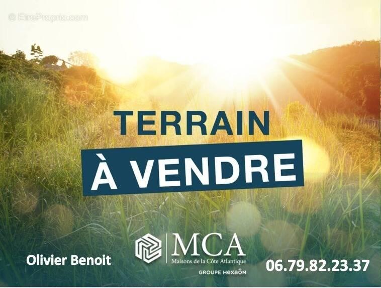 Terrain à MEURSAC