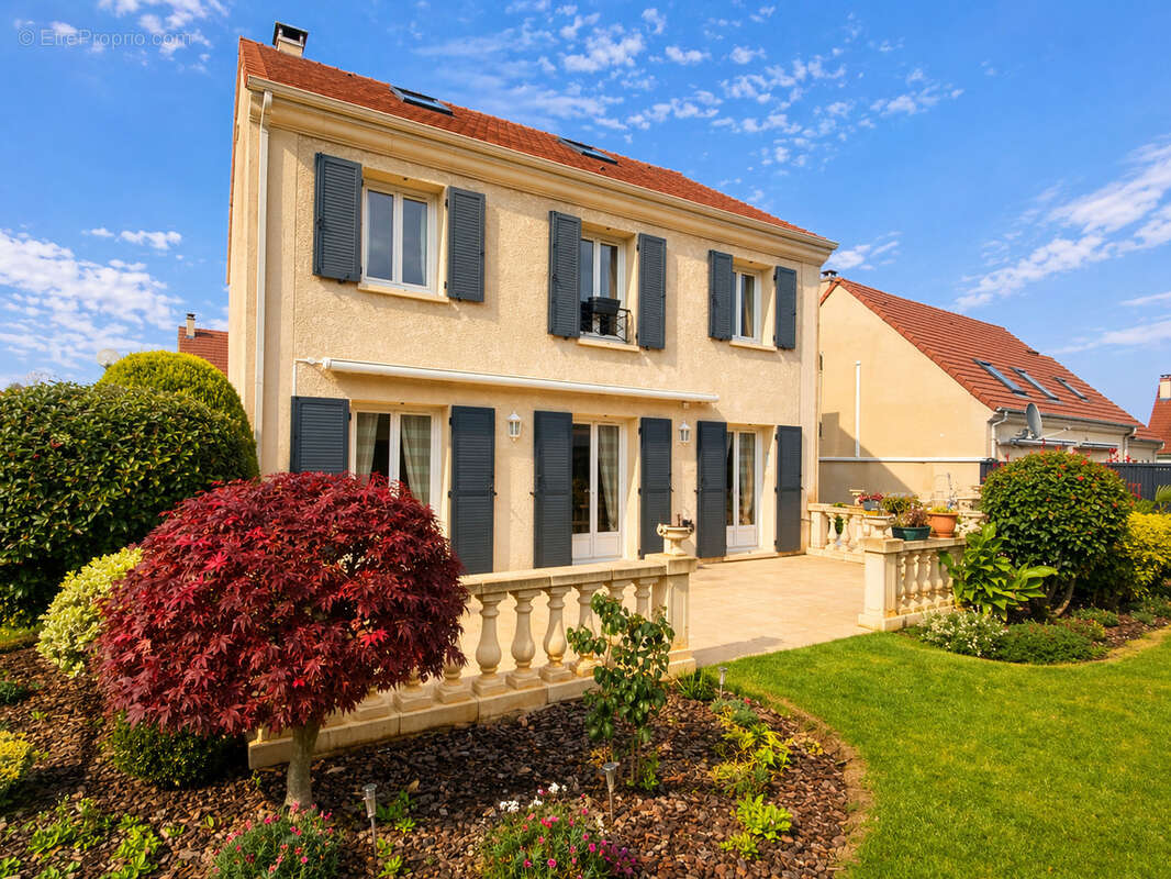 Maison à ATTAINVILLE