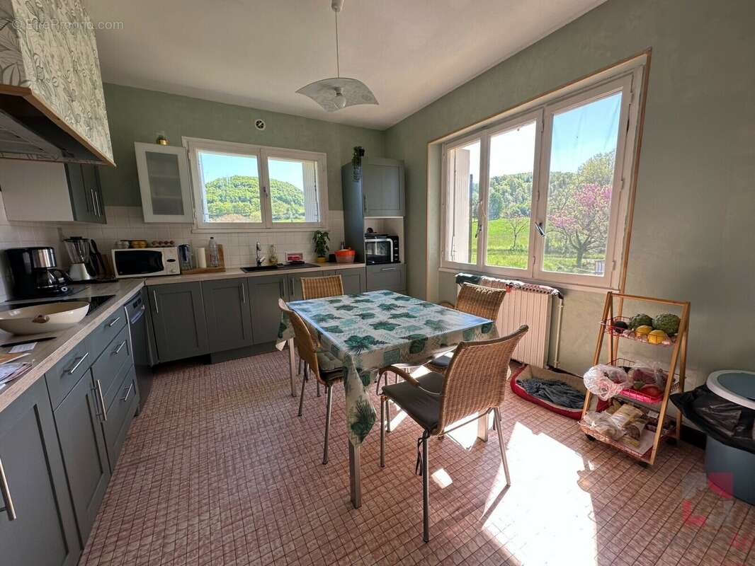 Maison à MONTCABRIER