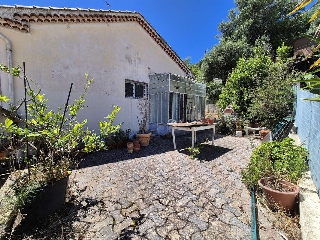Maison à HYERES