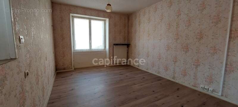 Maison à vendre 5 pièces NALLIERS (85) - photo 9