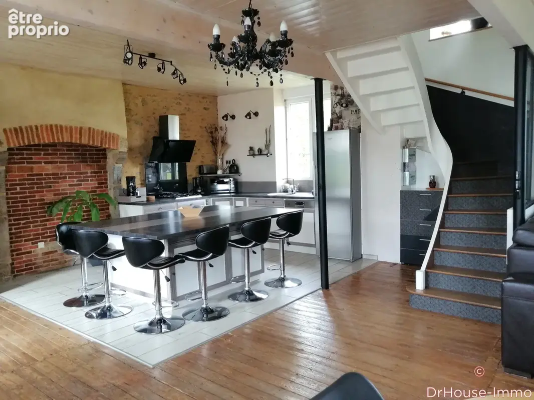 Maison 6 pièces 131 m² à vendre à Gorron (53120) - photo 7