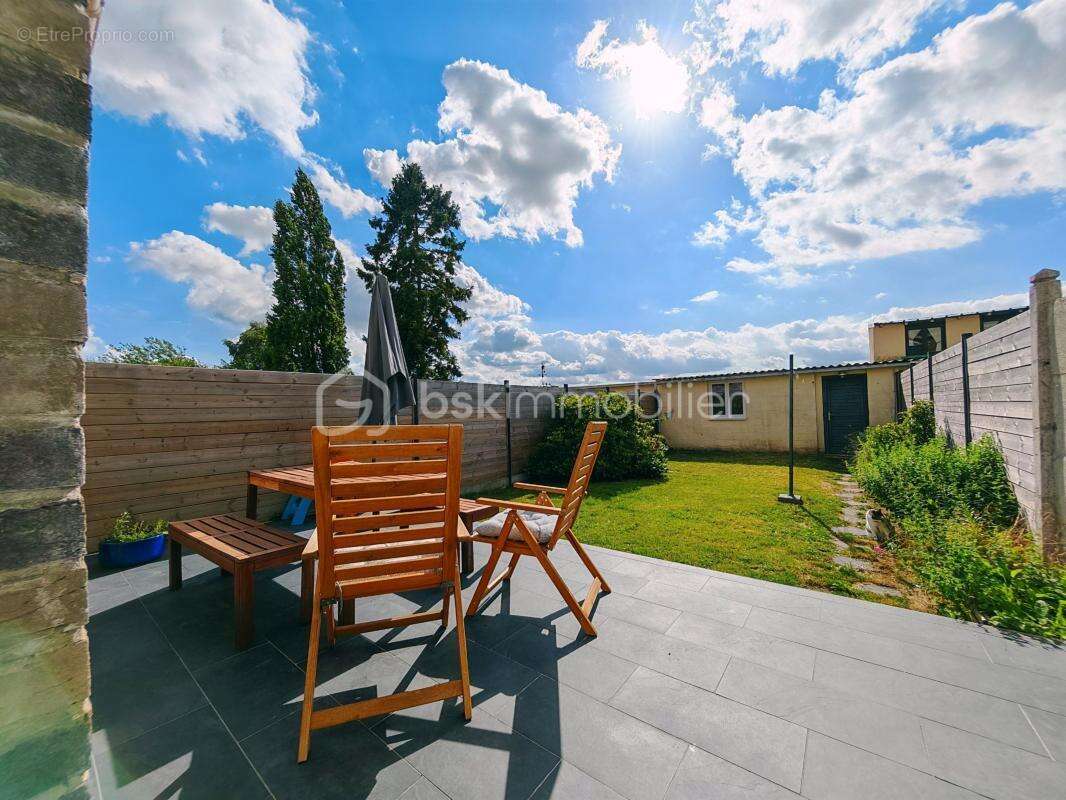 3 chambres / jardin / grand garage / aucun travaux a prevoir / dpe c - photo 13