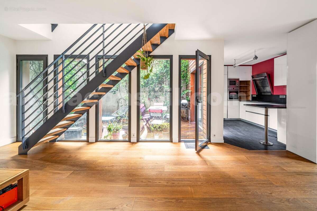 coul13-coh-sej2 - Appartement à PARIS-14E