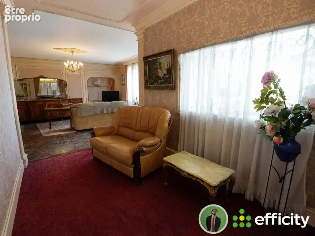 Maison 4 pièces 250 m² à vendre à Decines-Charpieu (69150) - photo 12
