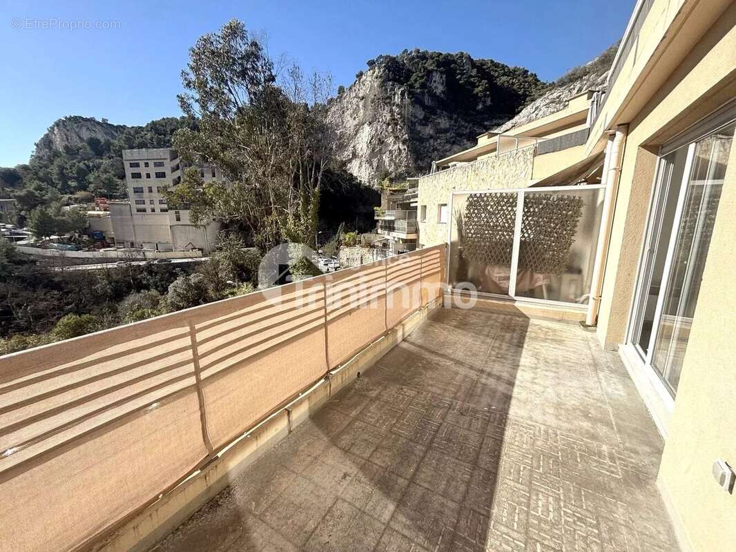 Appartement à SAINT-ANDRE-DE-LA-ROCHE