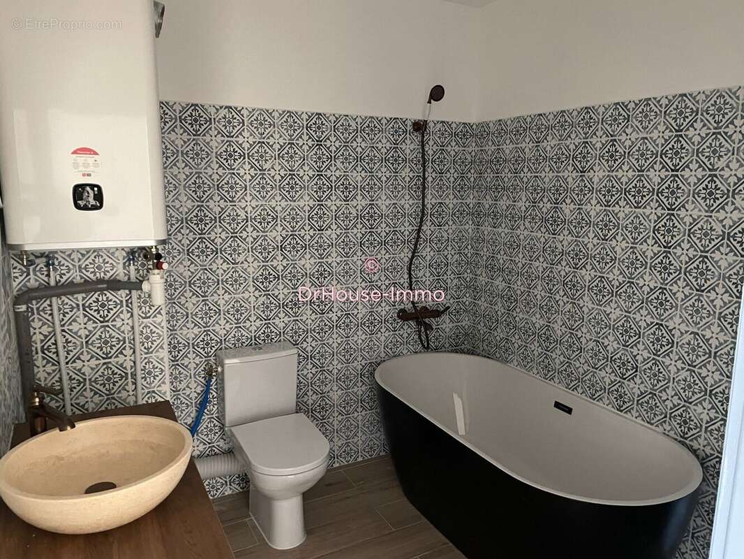 Appartement à SAINT-HILAIRE-DE-BRETHMAS