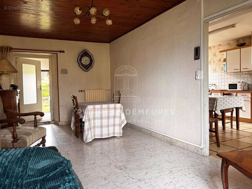 Maison à MERS-SUR-INDRE