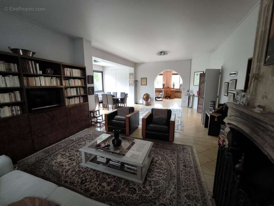 Maison à MONT-SAINT-PERE